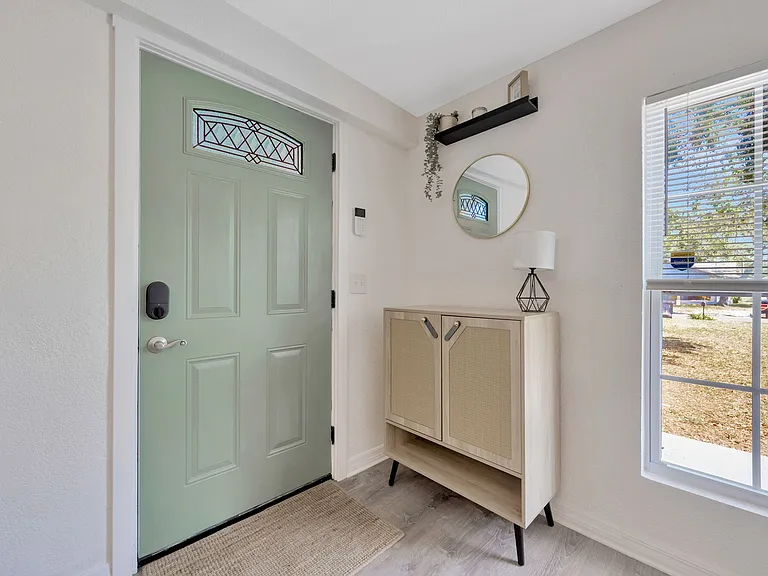 1215 E New Orleans Ave — Photo 2