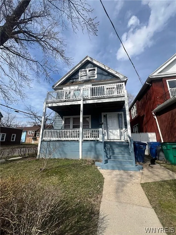 472 Leroy Ave photo 1