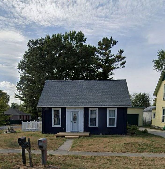 1st image of 77 S Mill St