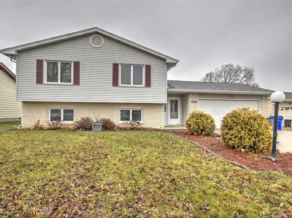 1686 E Barrington Ave, Decatur, IL 62526