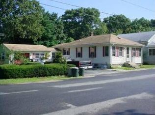 97 Gordon Ave, Warwick, RI 02889