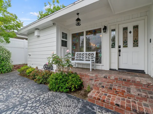 3311 S Bentley Ave, Los Angeles, CA 90034