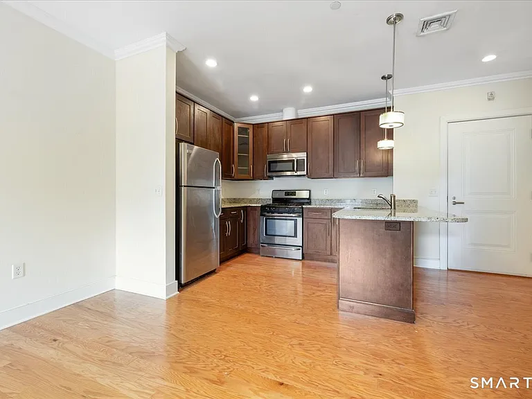 485 Summer St #302 — Photo 9