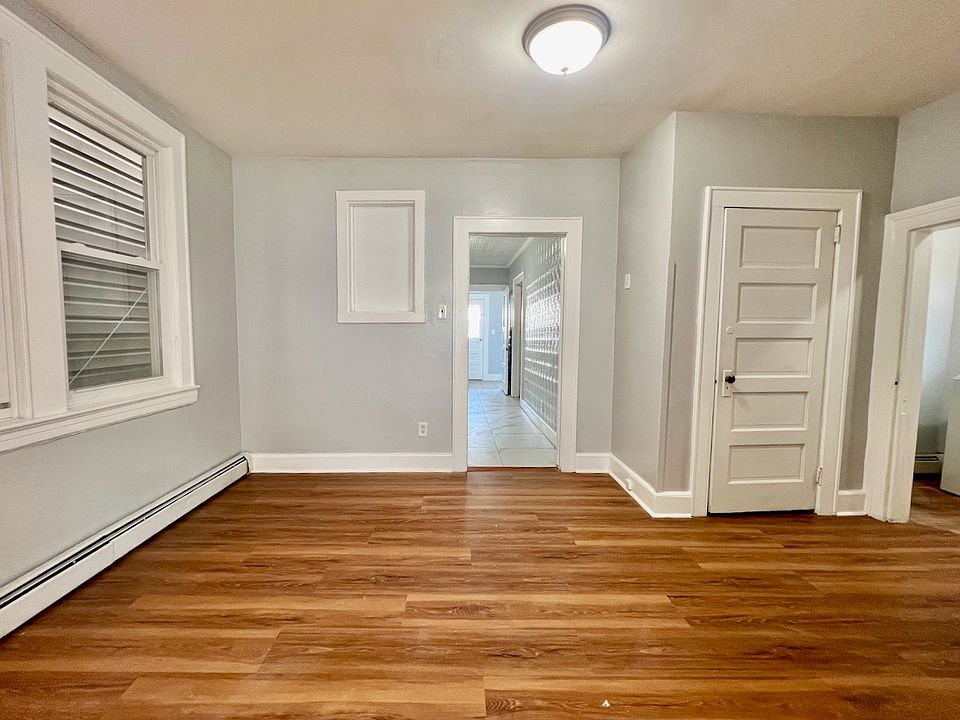 Living Room Alt View