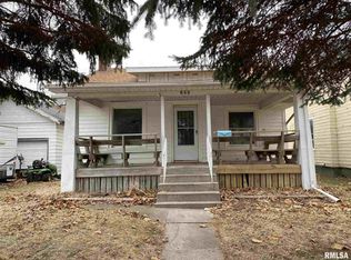 652 3rd Ave S, Clinton, IA 52732