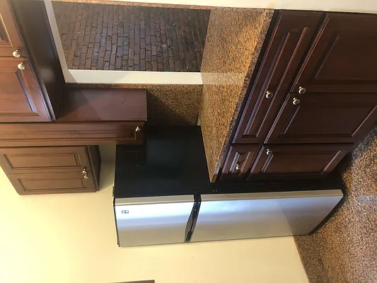 Rented by Sassouni Management | media 30