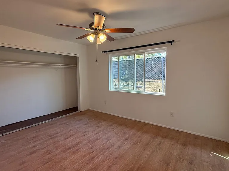 1220 Helix St #1220 — Photo 7