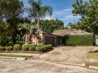8903 N Kitmore Dr, Houston, TX 77099