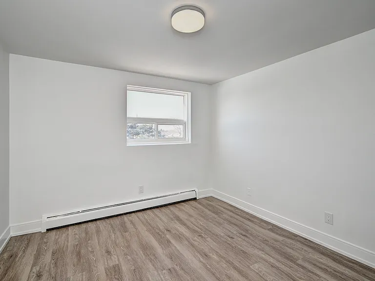 39 Willow Rd — Photo 28