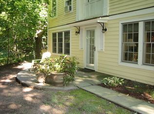 11 East St, Kerhonkson, NY 12446