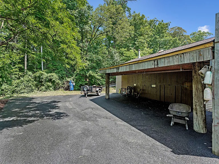 7712 Dolly Dr — Photo 50