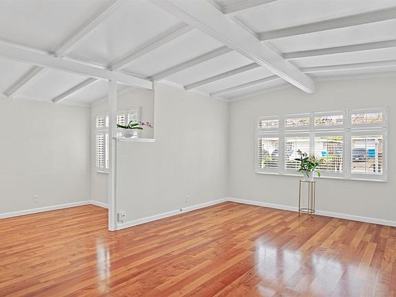 4th image of 16 Carolyn Drive