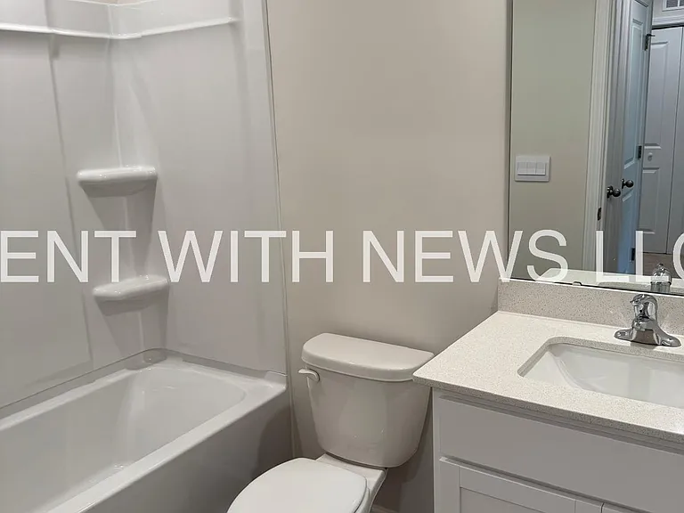 180 Starlight St — Photo 12