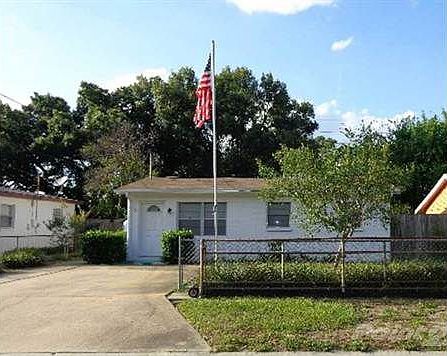1st image of 3919 Del Valle Ave