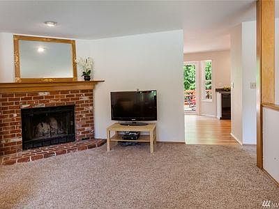 3rd image of 22038 NE 15th St