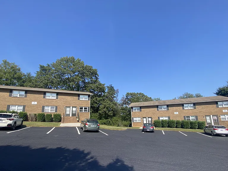 918 Naomi Dr — Photo 25