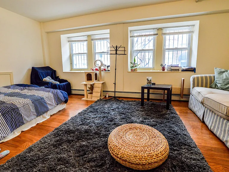 4501 Pine St #1 — Photo 7