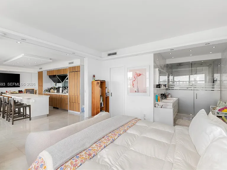 3 Island Ave #14D — Photo 9