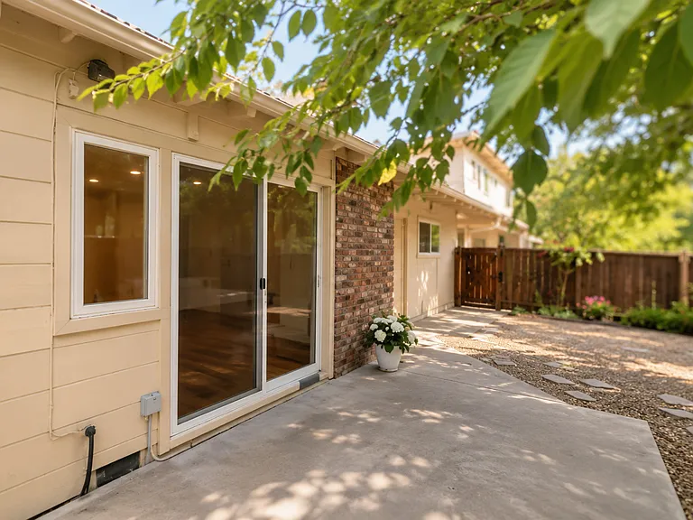 1594 Morgan Ln #A — Photo 5