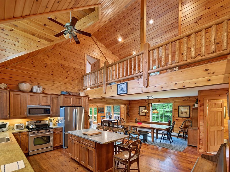 1st image of 7 Yodeling Lane