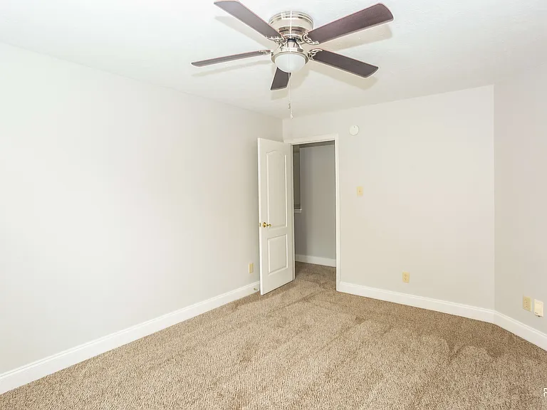 5525 Hammermill Dr — Photo 12