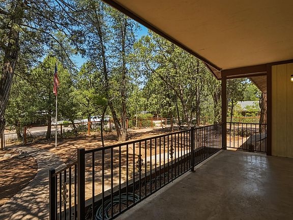 4th image of 1209 N Gila Dr