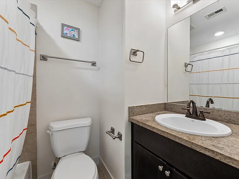 4212 Dickson St — Photo 20