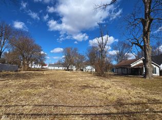 2611 Harrison Ave, Terre Haute, IN 47803