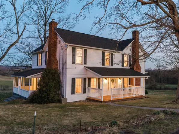 1463 Hokes Mill Rd, Ronceverte, WV 24970