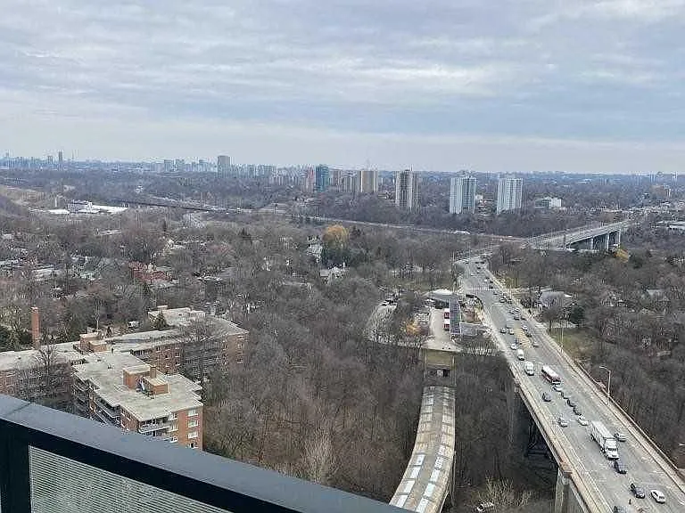 575 Bloor St E #2304 — Photo 19