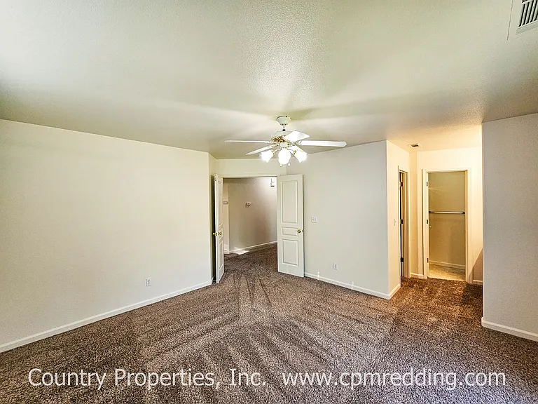 971 Paramount Way — Photo 12