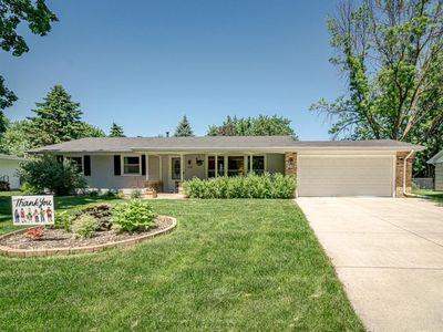 3118 Canterbury Dr, Bloomington, MN, 55431