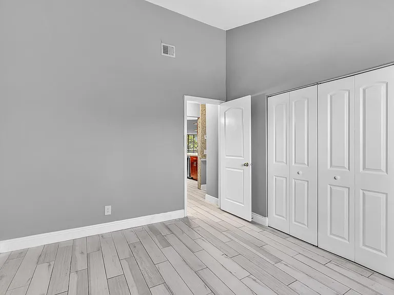 3417 NW 44th St #101 — Photo 34