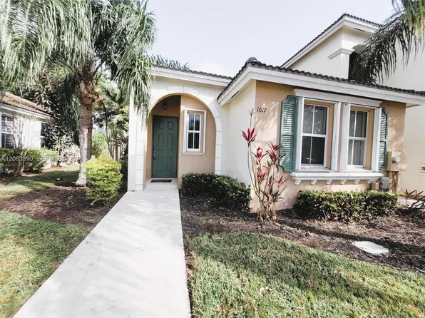 1017 NE 42nd Pl, Homestead, FL 33033