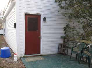 112 Weybridge St APT 5, Middlebury, VT 05753