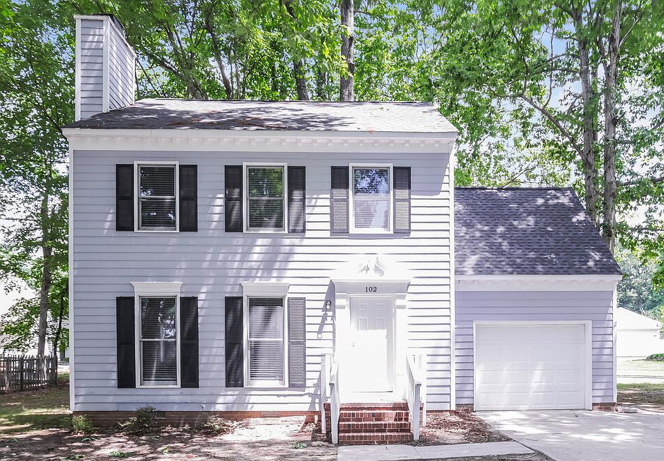 1st image of 102 Fawn Ridge Ct