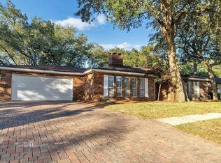 333 Shannon Ct NW, Fort Walton Beach, FL 32548