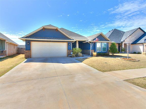 3rd image of 18433 Autumn Grove Dr