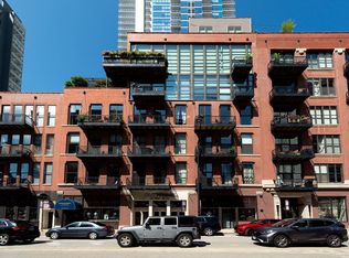 300 W Grand Ave APT 209, Chicago, IL 60654