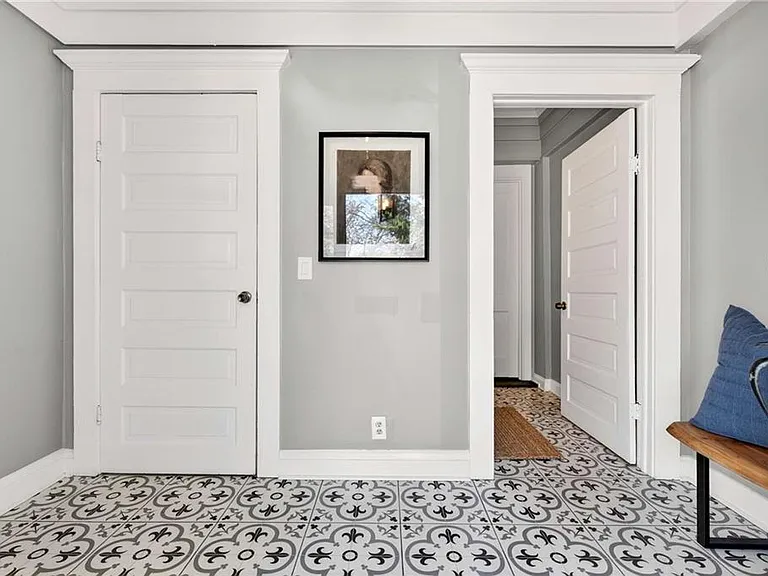 217 Westminster Dr NE — Photo 38