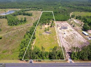 17614 Lanes Bridge Rd, Odum, GA 31555