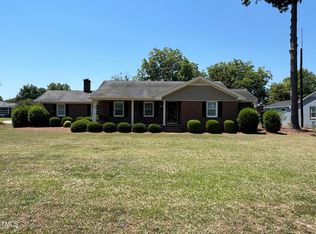 107 E D St, Erwin, NC 28339