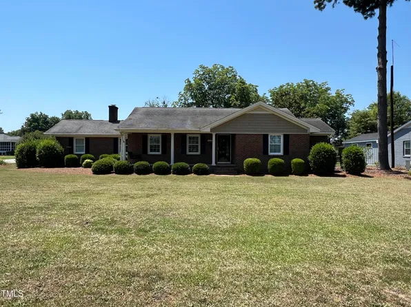 107 E D St, Erwin, NC 28339