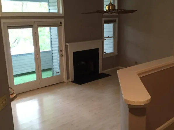 5207 Birch Cir, Wilmington, DE 19808