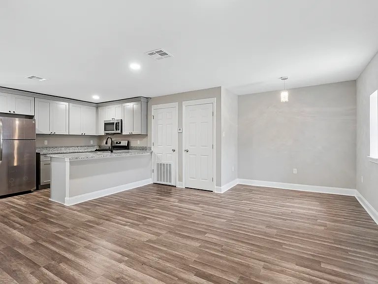 2309 Humanity St #2311 — Photo 2