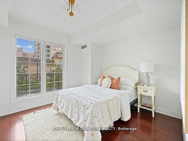 1 Rean Dr #Townhouse 9 — Photo 14