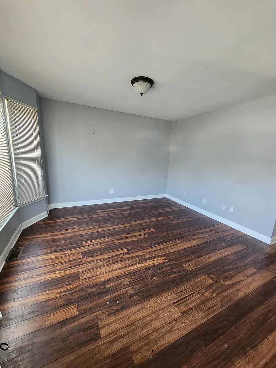 Building Photo - 1709 Nassau St #A