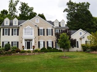 7092 Colesbrooke Dr, Hudson, OH 44236