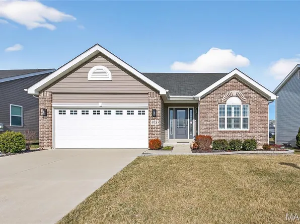 958 Crestwood Ln, O'Fallon, MO 63366