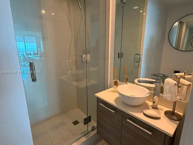 650 NE 32nd St #3405 — Photo 15